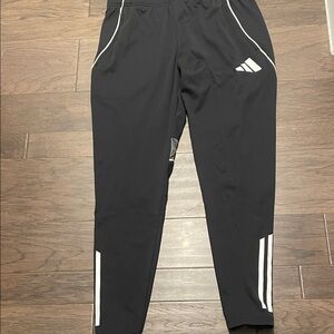 Adidas Tiro 25 Training Pants. Lightweight with tapered zip legs